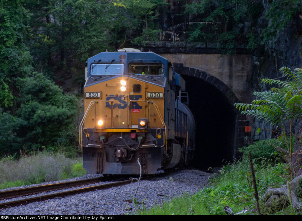 CSX 830 pops out of Fort Montgomery Tunnel